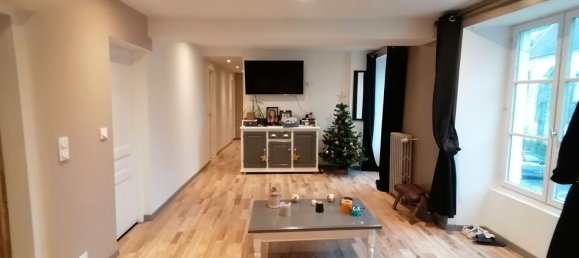 3 bedrooms House in Oise, France No. 44063 3