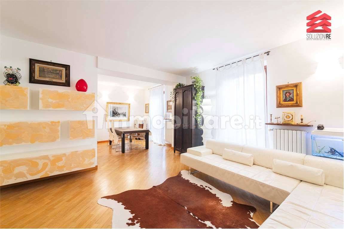 2 bedrooms Apartment in Novara, Italy No. 62138