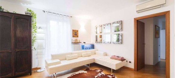 2 bedrooms Apartment in Novara, Italy No. 62138 3