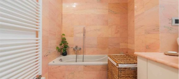 2 bedrooms Apartment in Novara, Italy No. 62138 28