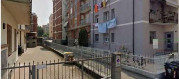 3 rooms Apartment in Piacenza, Italy No. 295086 21