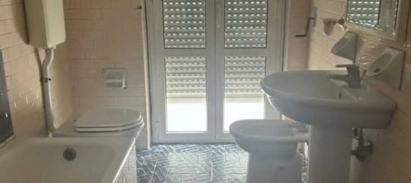 3 rooms Apartment in Piacenza, Italy No. 295086 24