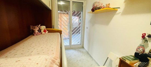 3 rooms Apartment in Valenzano, Italy No. 26172 20