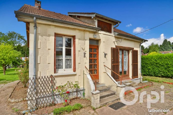 2 bedrooms House in Gisors, France No. 309463