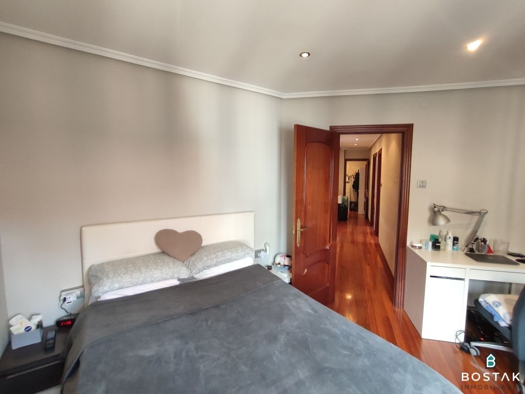 3 bedrooms Apartment in Basque Autonomous Community, Spain No. 155908