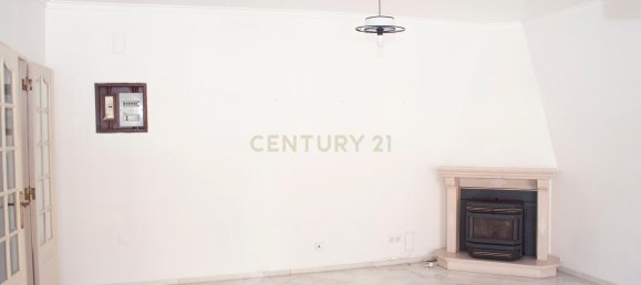 2 bedrooms Apartment in Lisbon, Portugal No. 10800 5