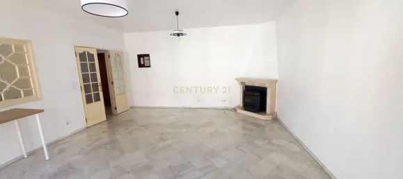 2 bedrooms Apartment in Lisbon, Portugal No. 10800 4