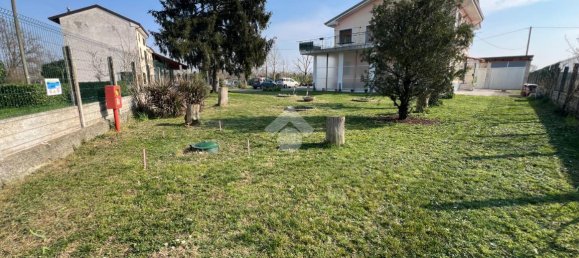 10 rooms House in Castellazzo Bormida, Italy No. 81806 4