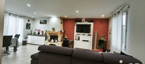 4 bedrooms House in Nanteuil-le-Haudouin, France No. 301544 3