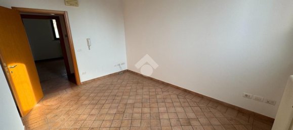 205m² Office in Massa Lombarda, Italy No. 22050 13