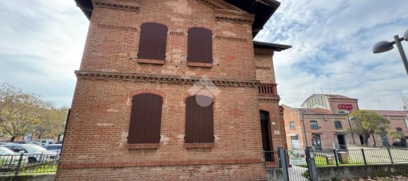 205m² Office in Massa Lombarda, Italy No. 22050 6