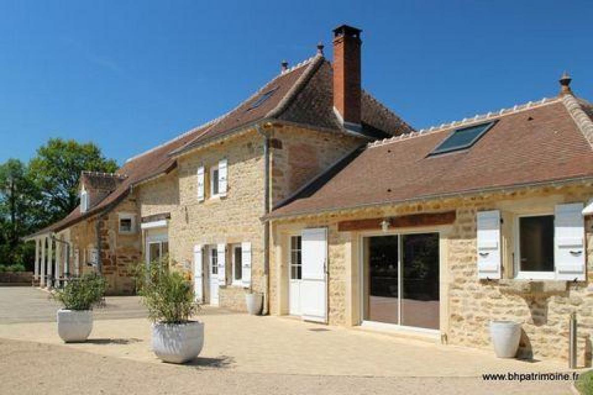 9 bedrooms House in Charolles, France No. 11472