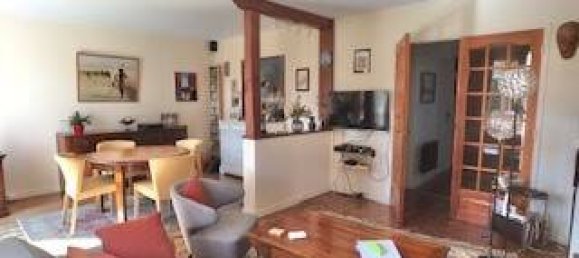 3 bedrooms Villa in Cernay-la-Ville, France No. 180630 2