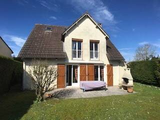 3 bedrooms Villa in Cernay-la-Ville, France No. 180630
