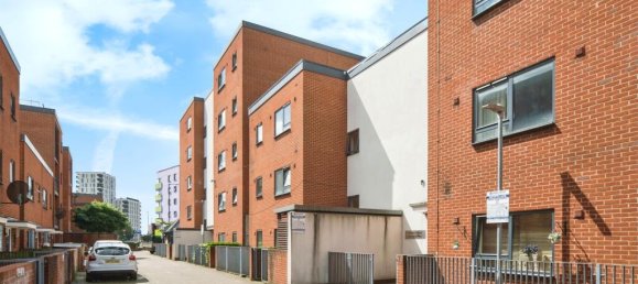 Квартира с 2 спальнями в Харроу, Великобритания № 6422 8