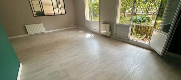 3 Schlafzimmer Wohnung in Poissy, France, Nr. 182193 2