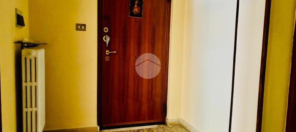 4 rooms Apartment in Palermo, Italy No. 3102 6