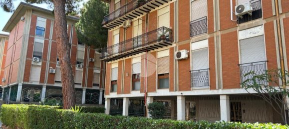 4 rooms Apartment in Palermo, Italy No. 3102 2