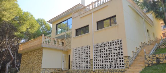 4 bedrooms Villa in Campoamor, Spain No. 1062 3