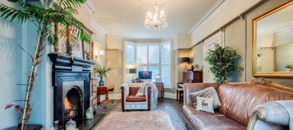 5 bedrooms House in Solihull, United Kingdom No. 14499 3