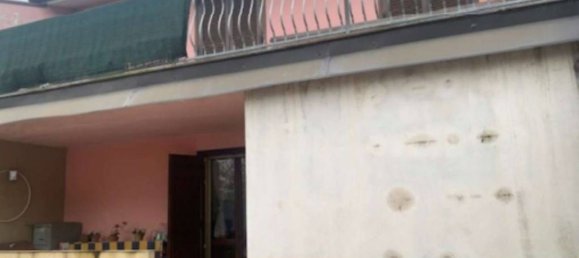 4 rooms House in Roncaro, Italy No. 7640 10