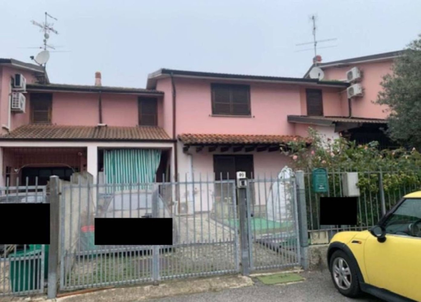 4 rooms House in Roncaro, Italy No. 7640