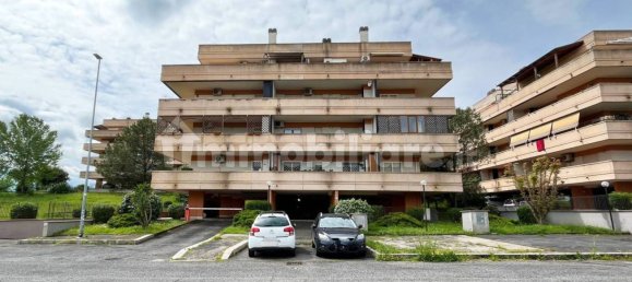 1 bedroom Apartment in Rome, Italy No. 34052 2