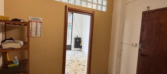 2 bedrooms Apartment in Turin, Italy No. 317229 5