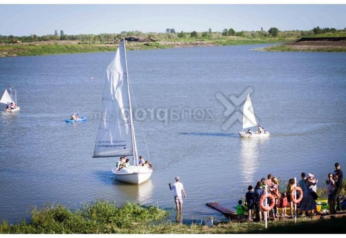  Land in Escobar, Argentina No. 110638