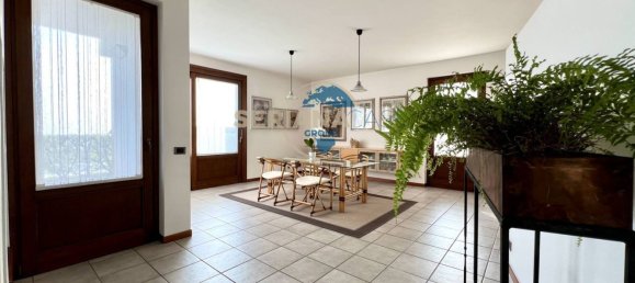 6غرفة فيلا في Nembro, Italy رقم 165872 26