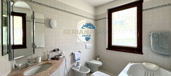 6غرفة فيلا في Nembro, Italy رقم 165872 19