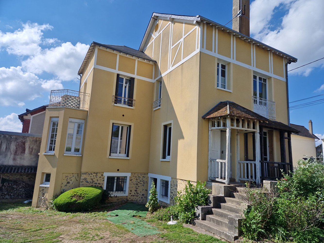 5 bedrooms House in La Loupe, France No. 66481