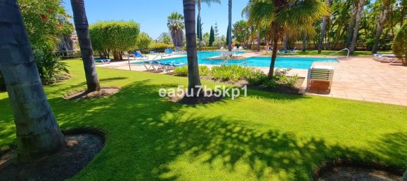 2 bedrooms Penthouse in Estepona, Spain No. 147033 17