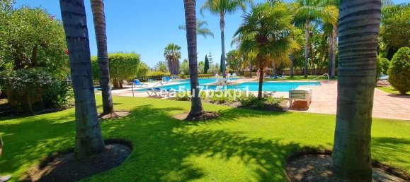 2 bedrooms Penthouse in Estepona, Spain No. 147033 15