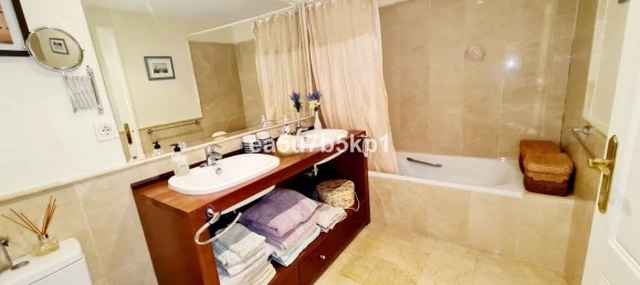 2 bedrooms Penthouse in Estepona, Spain No. 147033 11