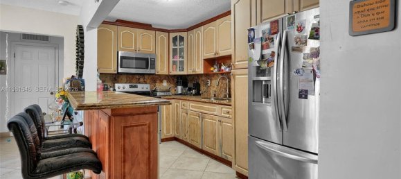 4 dormitorios villa en venta en Miami, Miami-Dade, Florida, USA № 615681 12
