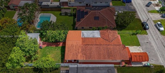 4 dormitorios villa en venta en Miami, Miami-Dade, Florida, USA № 615681 14