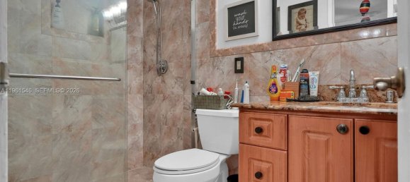 4 dormitorios villa en venta en Miami, Miami-Dade, Florida, USA № 615681 7
