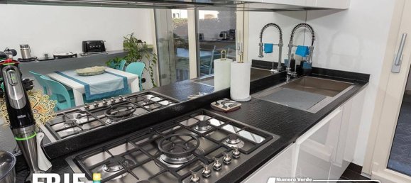 Apartamento de 2 dormitorios en Parabiago, Italy No. 361790 18