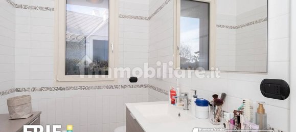Apartamento de 2 dormitorios en Parabiago, Italy No. 361790 38