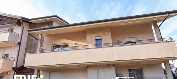 Apartamento de 2 dormitorios en Parabiago, Italy No. 361790 3