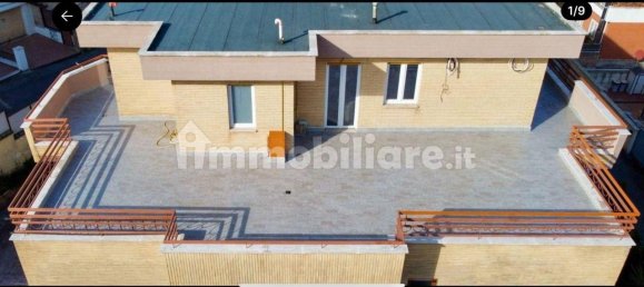 Пентхаус с 3 комнатами в Рим, Италия № 30602 36