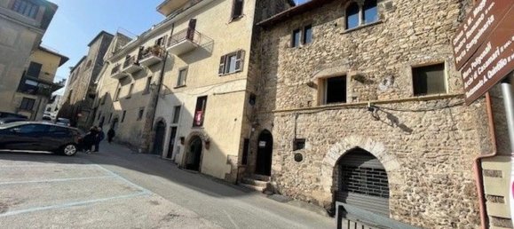 3 rooms Apartment in Ferentino, Italy No. 221453 2