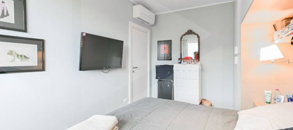 3 rooms Apartment in Milan, Italy No. 241744 21