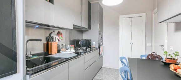 3 rooms Apartment in Milan, Italy No. 241744 16