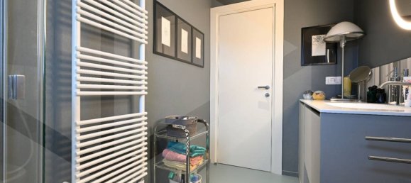 3 rooms Apartment in Milan, Italy No. 241744 12