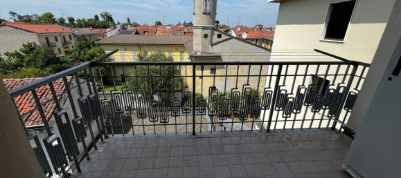 4 rooms Apartment in Trecate, Italy No. 268981 22