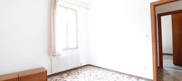 4 bedrooms Villa in Vicenza, Italy No. 172064 13