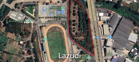 Commercial property in Tha Yang, Thailand No. 25152 2