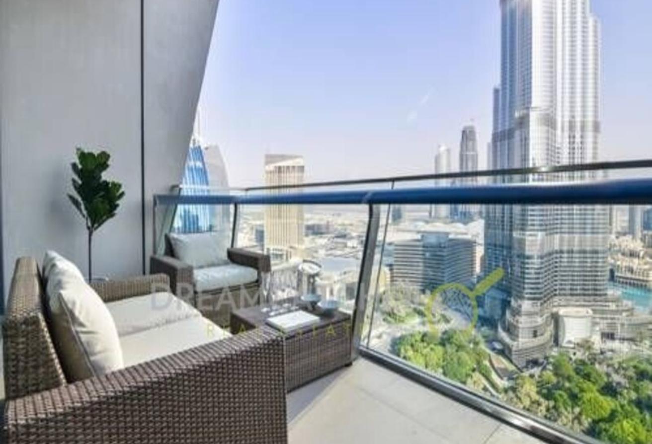 Apartamento de 3 dormitorios en Dubai, UAE No. 1403